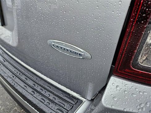 Used 2016 Jeep Compass Latitude image 11