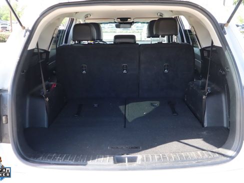 Used 2025 Kia Sorento S FWD image 27