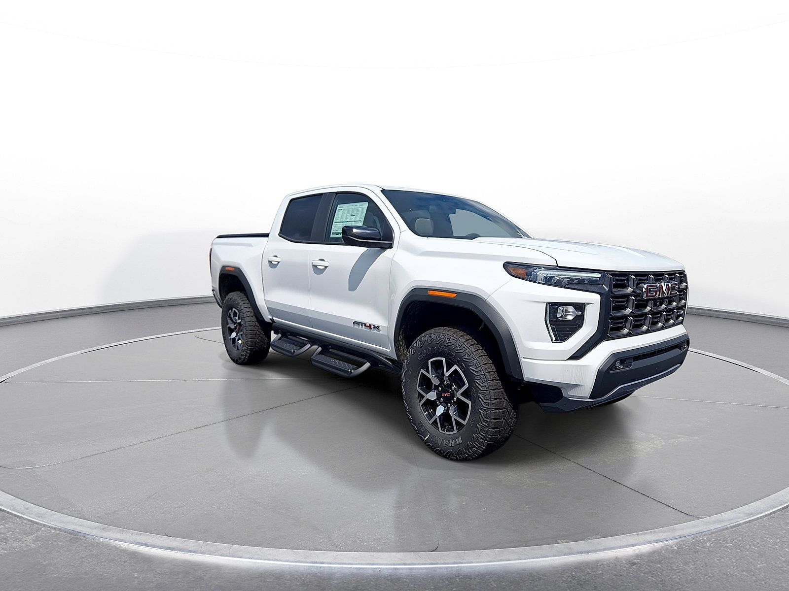 New 2025 GMC Canyon AT4 w/ AT4X Package AWD/4WD image 2
