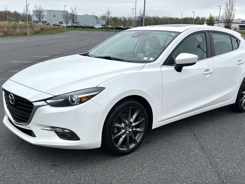 Used 2018 MAZDA MAZDA3 Grand Touring FWD image 13