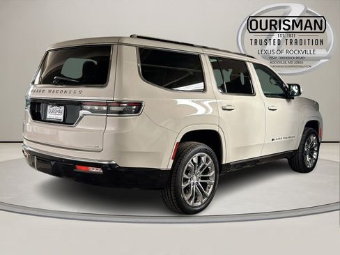 Used 2022 Jeep Grand Wagoneer Series II image 7