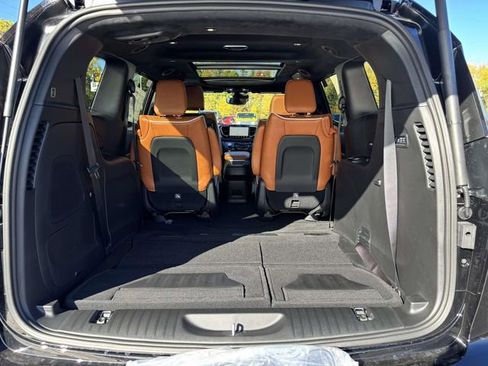 New 2026 Chrysler Pacifica Pinnacle image 38