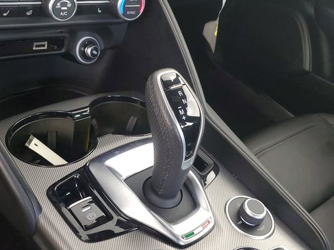 Used 2024 Alfa Romeo Giulia Ti w/ Active Assist Plus Package AWD/4WD image 42