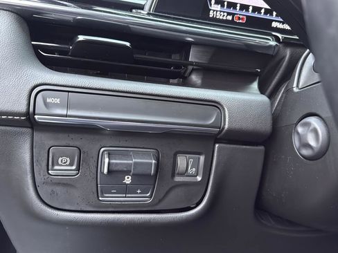 Used 2022 Cadillac Escalade Sport w/ Heavy-Duty Trailer Package image 18