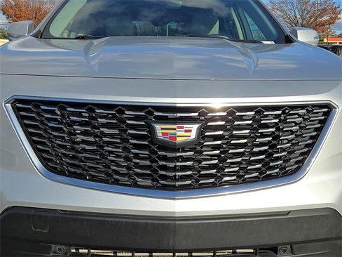 Used 2022 Cadillac XT4 Premium Luxury w/ Safety Alert Package image 9