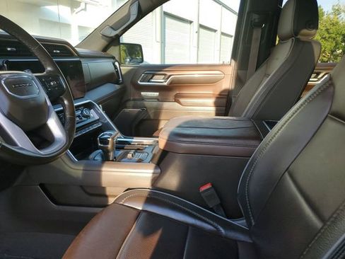 Used 2024 GMC Sierra 1500 Denali w/ Denali Reserve Package AWD/4WD image 19