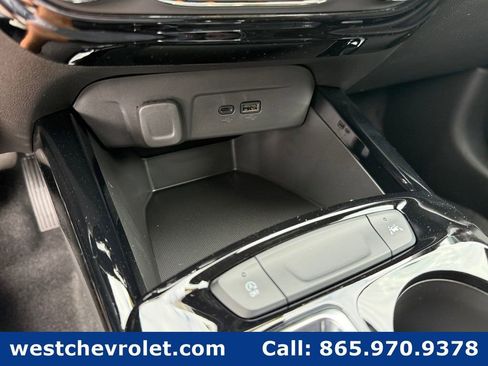 New 2026 Chevrolet Trax RS w/ Driver Confidence Package FWD image 20
