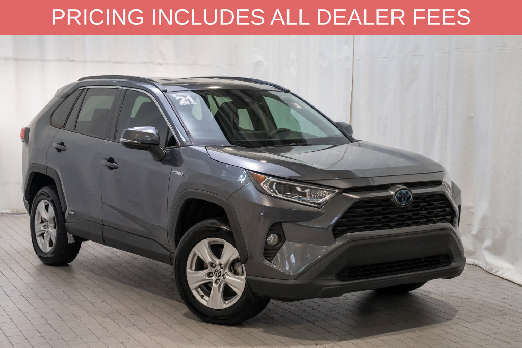 Used 2021 Toyota RAV4 XLE AWD/4WD image 1