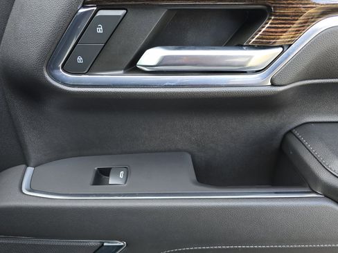 Used 2023 GMC Sierra 1500 Elevation w/ LPO, Elevation Black Package image 19