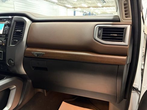 Used 2017 Nissan Titan Platinum Reserve AWD/4WD image 24
