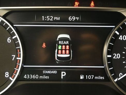 Used 2025 Nissan Pathfinder SV FWD image 13