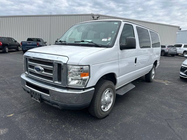Used 2013 Ford E-350 and Econoline 350 XLT RWD image 12