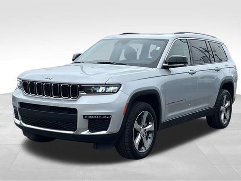 Used 2021 Jeep Grand Cherokee L Limited image 3