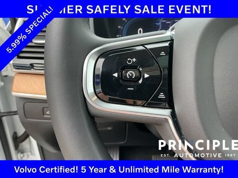 Certified 2023 Volvo XC90 B5 Plus AWD/4WD image 23