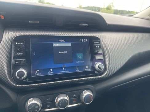 Used 2023 Nissan Kicks SV FWD image 15