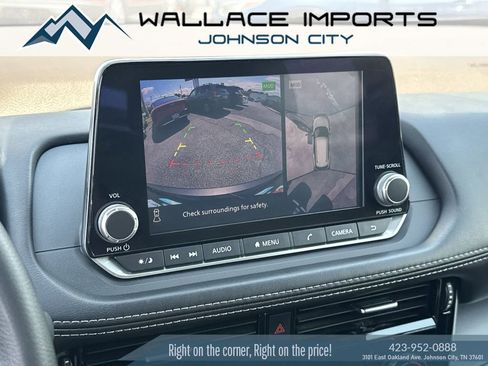 Used 2021 Nissan Rogue SV FWD image 23