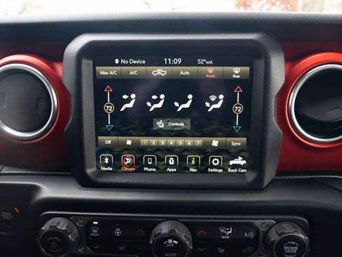 Used 2020 Jeep Gladiator Rubicon image 14