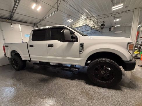 Used 2021 Ford F250 XL w/ Power Equipment Group AWD/4WD image 2