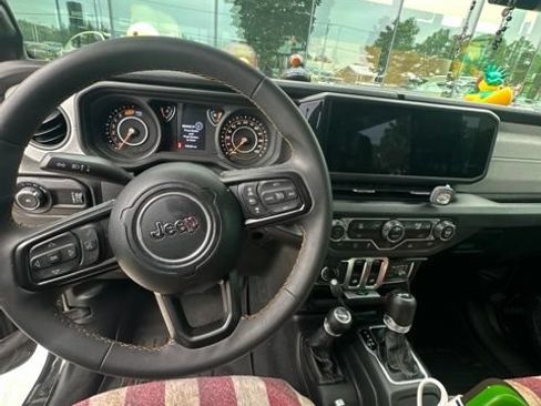 Used 2024 Jeep Wrangler Sport AWD/4WD image 11