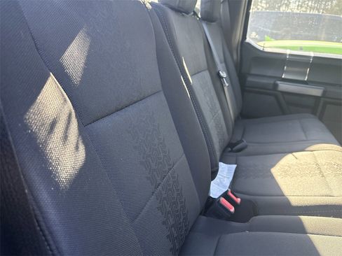 Used 2018 Ford F150 XLT w/ Equipment Group 302A Luxury image 19