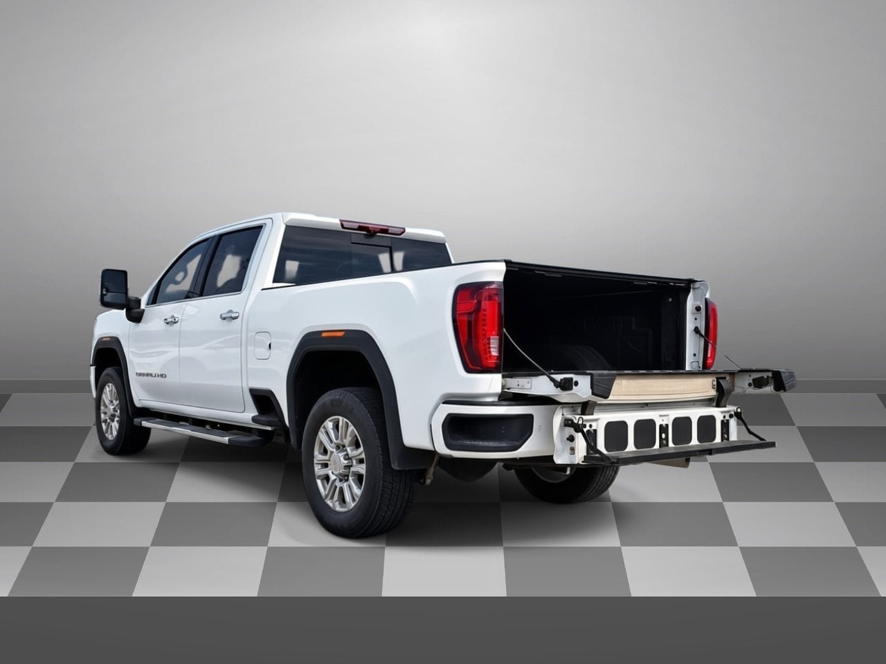Certified 2020 GMC Sierra 2500 Denali w/ Denali Ultimate Package AWD/4WD image 4