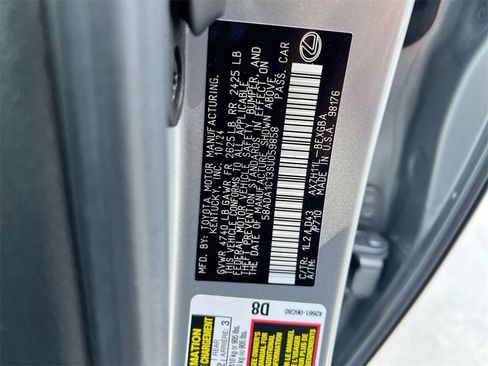 Certified 2025 Lexus ES 300h w/ Premium Package image 22