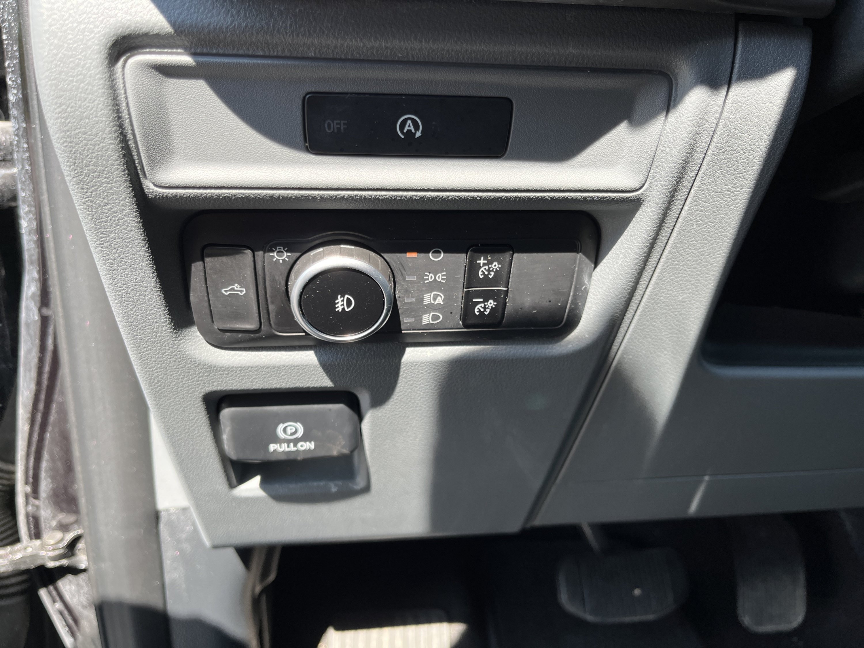Used 2025 Ford F150 XLT w/ Equipment Group 301A Standard AWD/4WD image 16