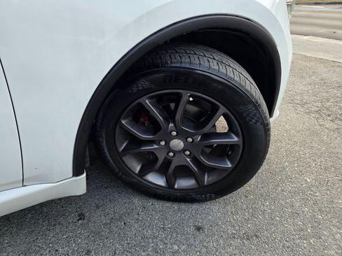 Used 2016 Dodge Durango R/T image 29