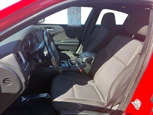 Used 2022 Dodge Charger SXT RWD image 10