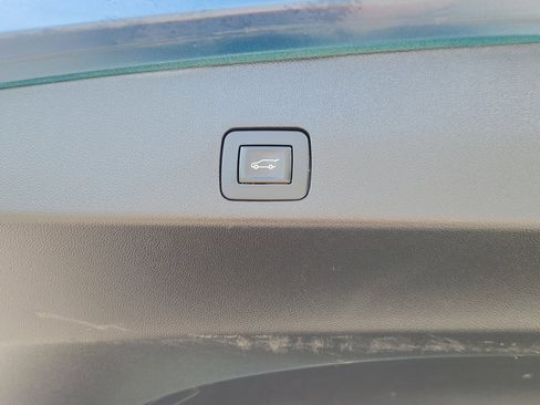 Used 2023 Buick Encore GX Select image 14