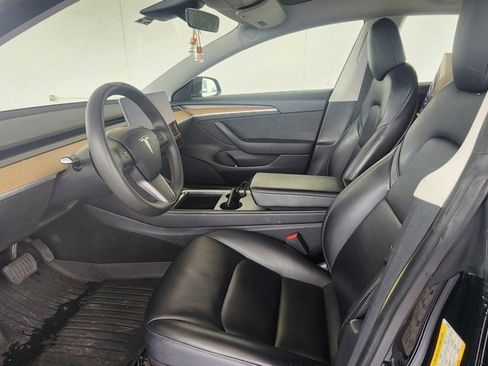 Used 2021 Tesla Model 3 Standard Range Plus image 11