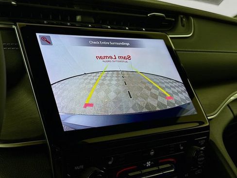 Used 2024 Jeep Grand Cherokee L Limited w/ Black Appearance Package image 14