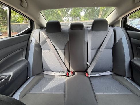Used 2025 Nissan Versa SV FWD image 37