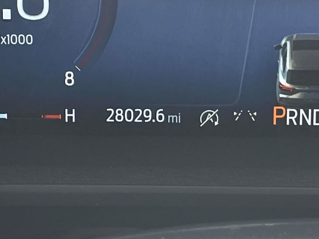 Used 2025 Ford Escape Platinum AWD/4WD image 39