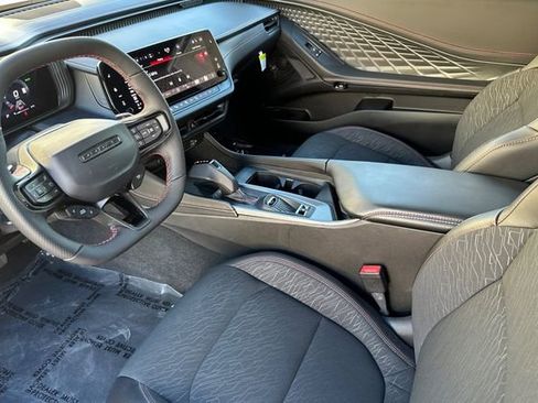 New 2025 Dodge Charger Daytona R/T w/ Sun & Sound Package AWD/4WD image 9