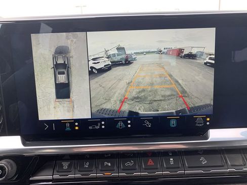 Used 2025 Chevrolet Silverado 2500 LTZ w/ LTZ Premium Package image 15