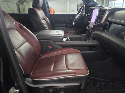 Used 2025 RAM 1500 Limited AWD/4WD image 13