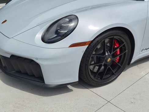 Used 2026 Porsche 911 Carrera GTS RWD image 12
