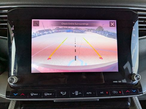 Used 2025 Jeep Wagoneer L 4WD image 24