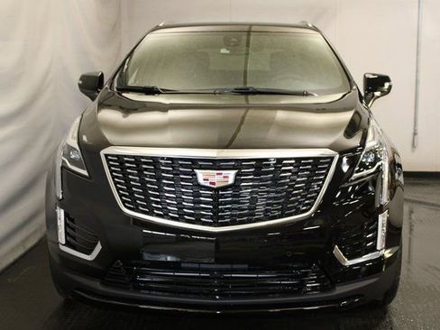 New 2025 Cadillac XT5 Luxury image 3