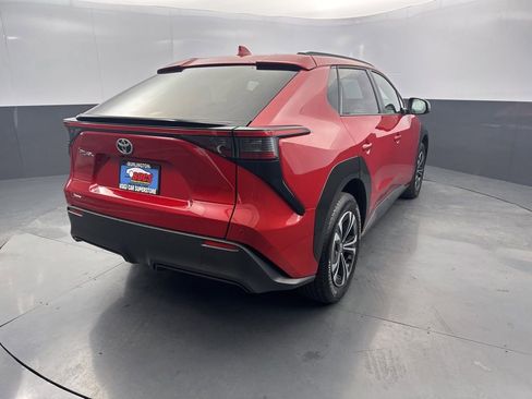 Used 2024 Toyota bZ4X XLE image 7