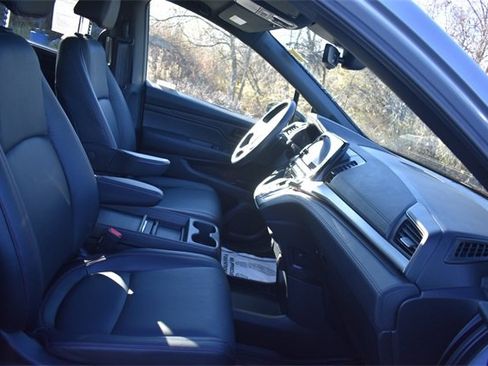 Used 2023 Honda Odyssey Sport image 13