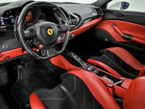 Used 2018 Ferrari 488 Spider image 26