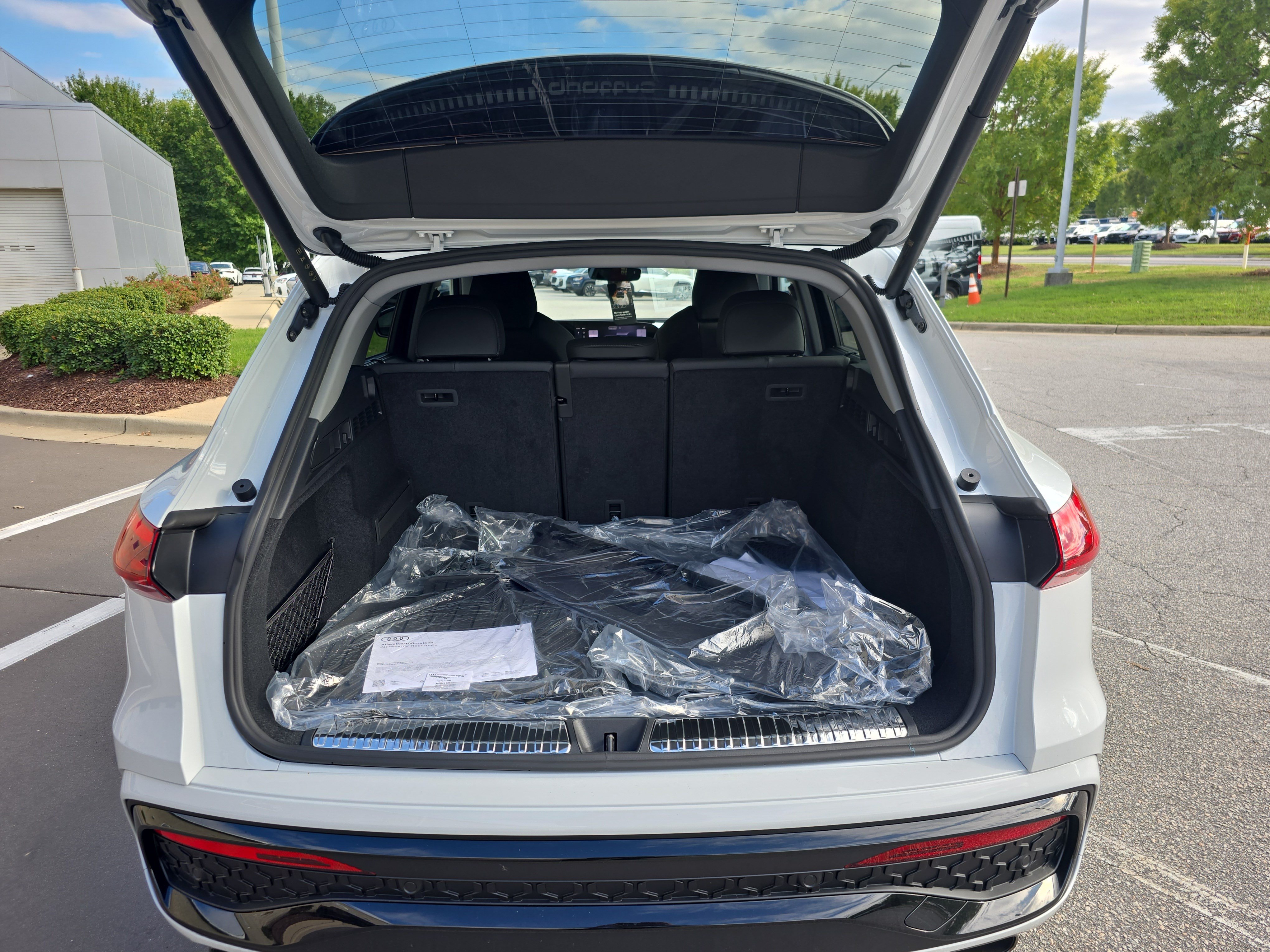 New 2026 Audi Q5 Premium Plus AWD/4WD image 12