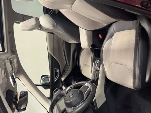 Used 2022 Subaru Forester Limited image 12