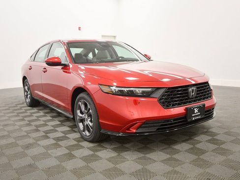 New 2025 Honda Accord EX-L image 9