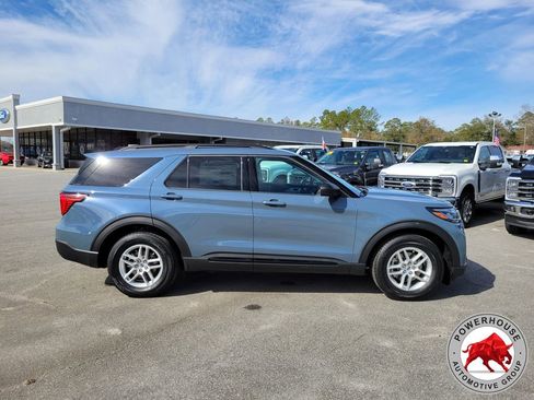 New 2026 Ford Explorer Active w/ Active Comfort Package RWD image 7