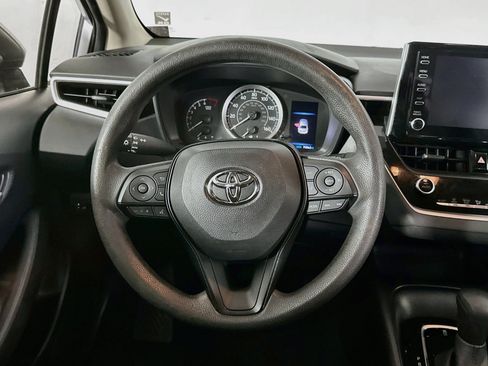 Used 2020 Toyota Corolla LE FWD image 17