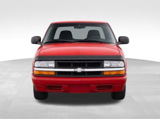 Used 2001 Chevrolet S10 Pickup LS w/ Preferred Equipment Group RWD video 2