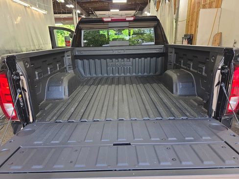 New 2026 GMC Sierra 1500 Elevation w/ Elevation Premium Package AWD/4WD image 12